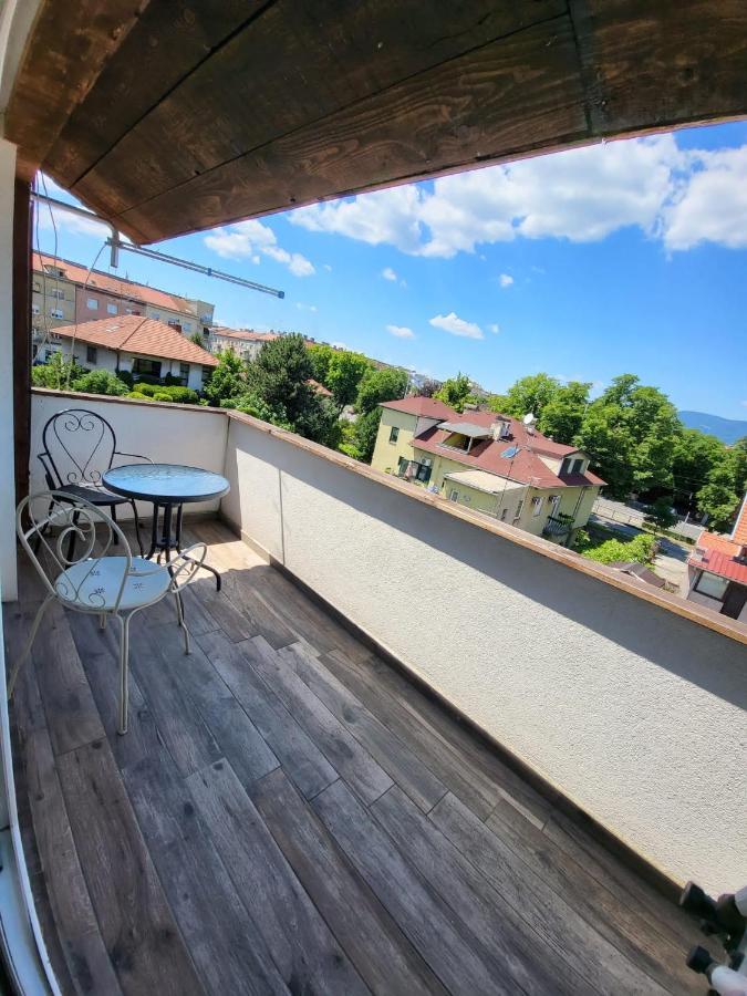 Apartman Buzanova Apartamento Zagreb Exterior foto